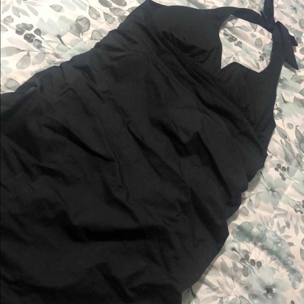Swimsuit - Picture 4 of 5